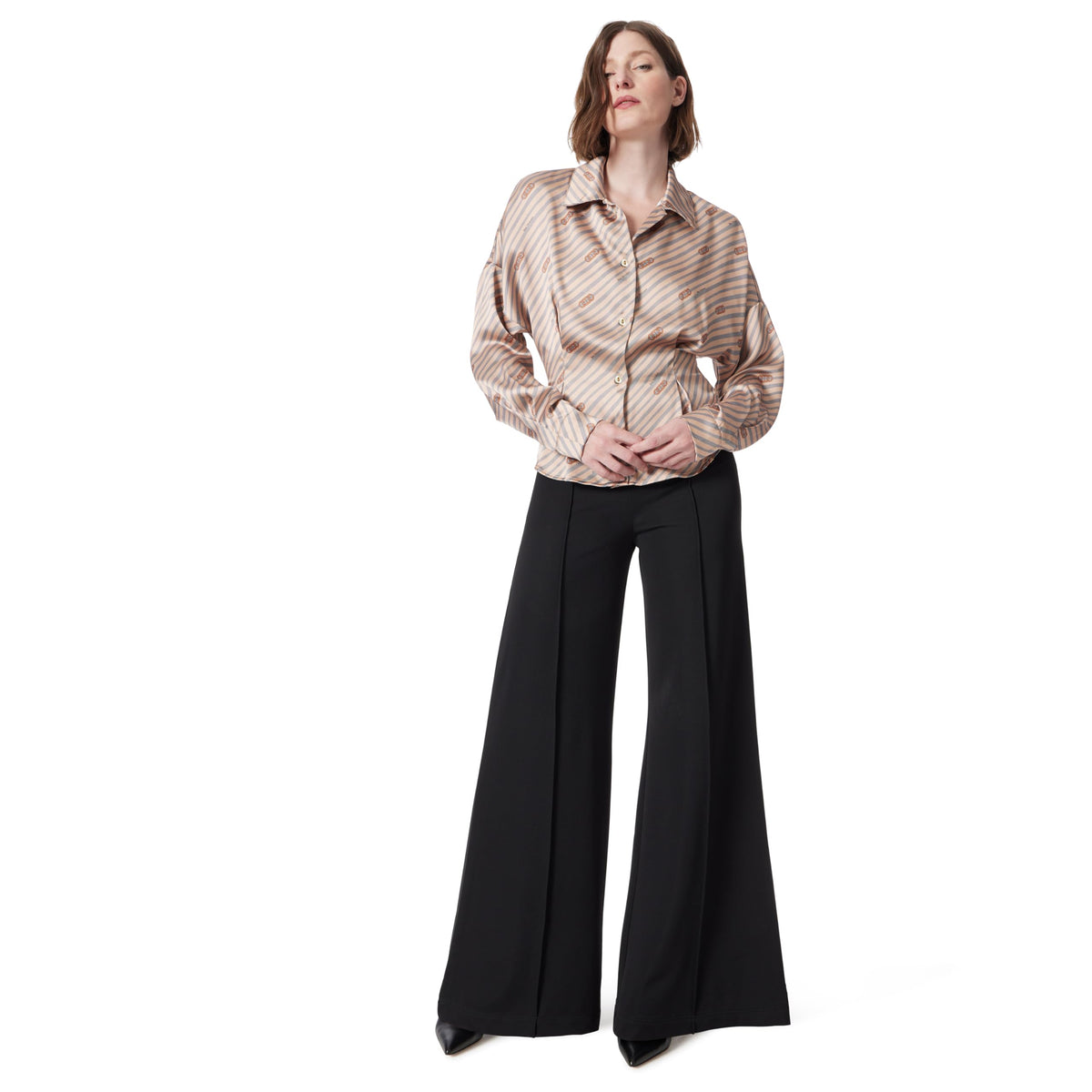 Women's High Rise Pull on Pin Tuck Pant Standard